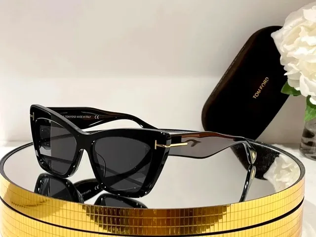 Tom Ford Sunglasses Cat-Eye