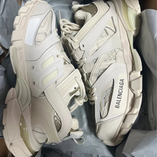 Balenciaga Triple S Cream
