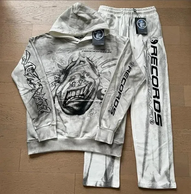 Hellstar Hoodie and Joggers Set Graffiti Print