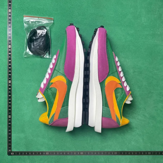 13号彩色BV0073 301