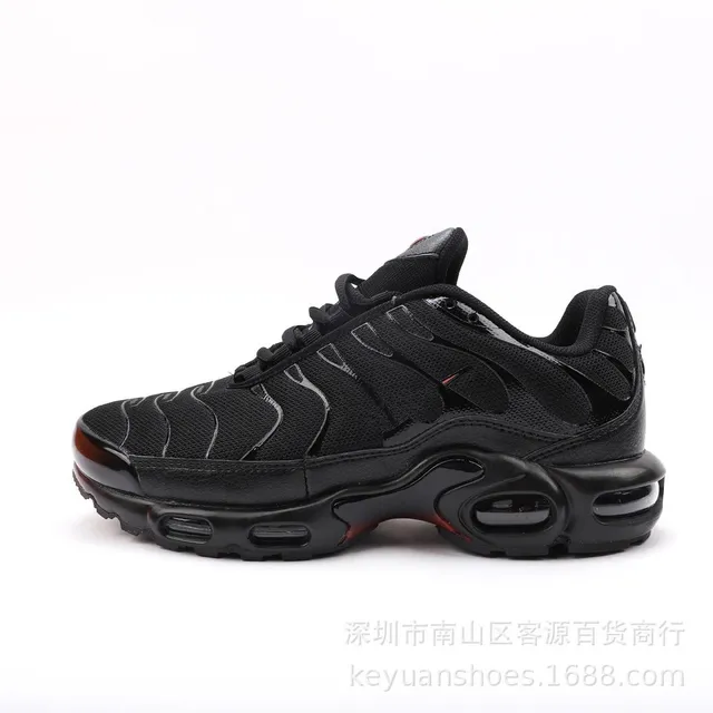 Nike Air Max Plus Triple Black