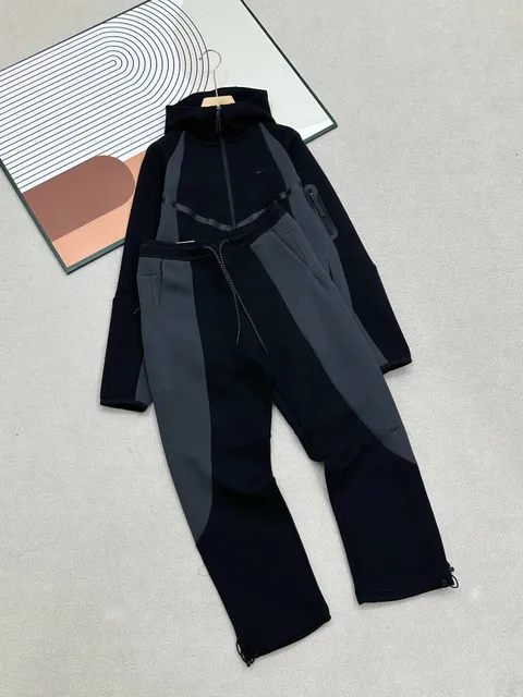 深灰色Dark gray