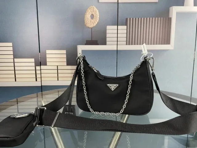 Prada Re-Edition 2005 Nylon Chain