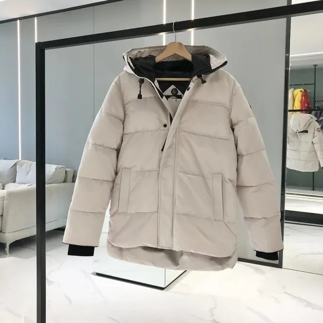 Canada Goose Puffer Jacket Classic Fit