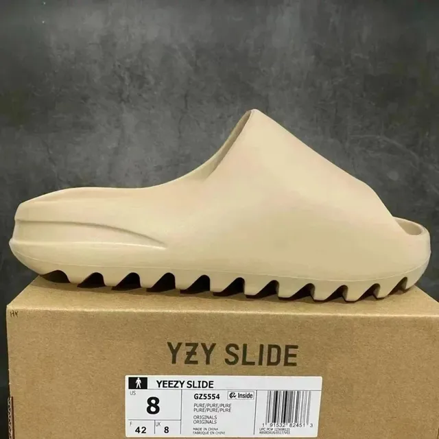 Yeezy Slide Pure