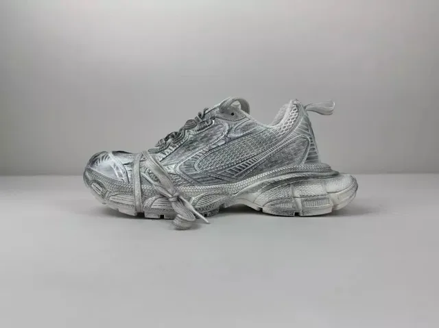 010-28全白35-46