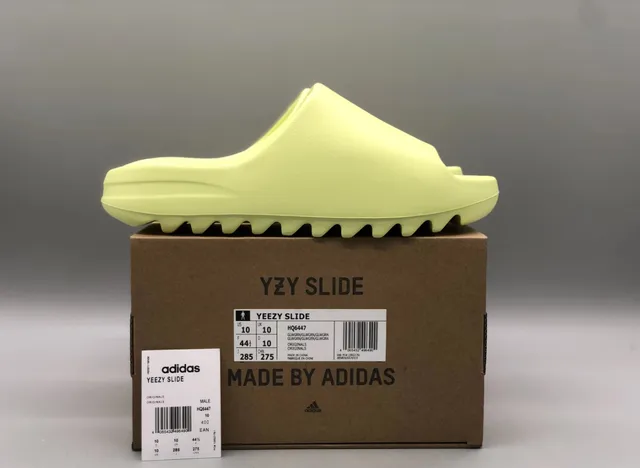 Yeezy Slide Glow