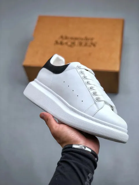 Alexander McQueen Oversized Sneaker White/Black