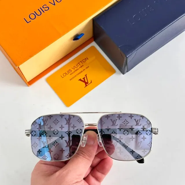 Louis Vuitton Aviator Sunglasses Monogram Print