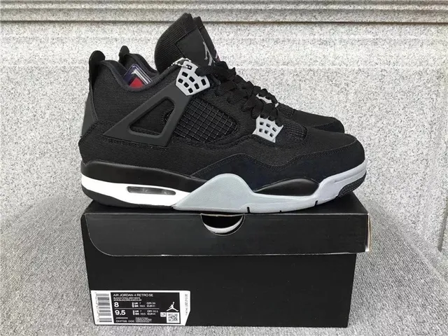 Air Jordan 4 Retro Bred