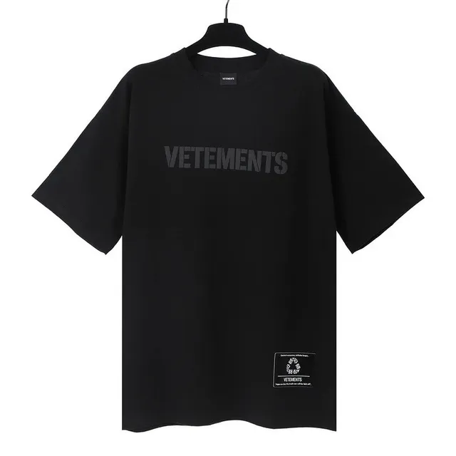 Vetements Logo Tee
