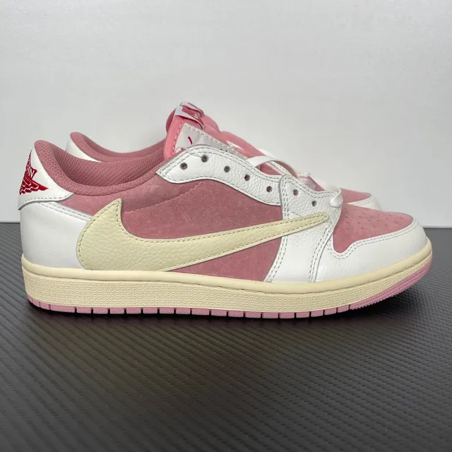AJ1低帮白粉倒钩DM7866–600
