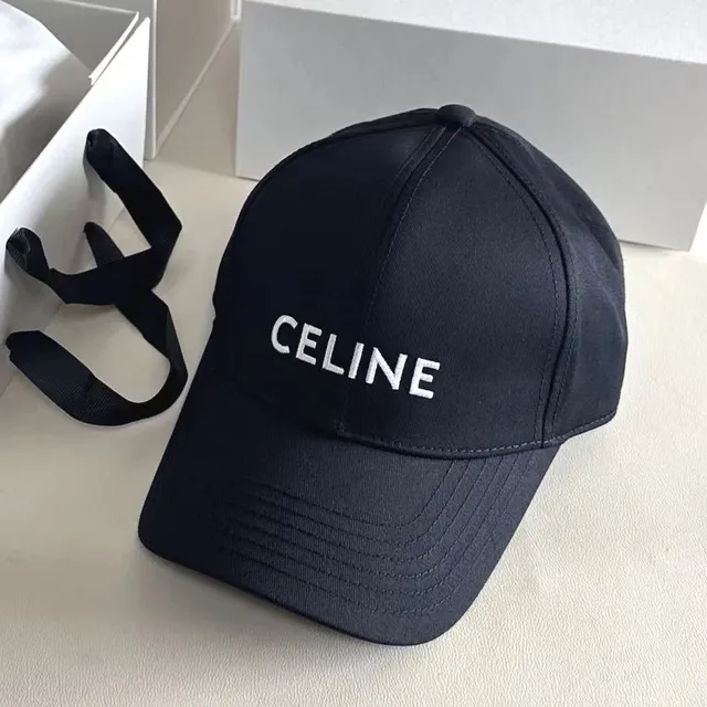黑色 CE字母