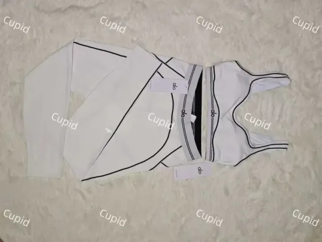 Lululemon Set Black Trim