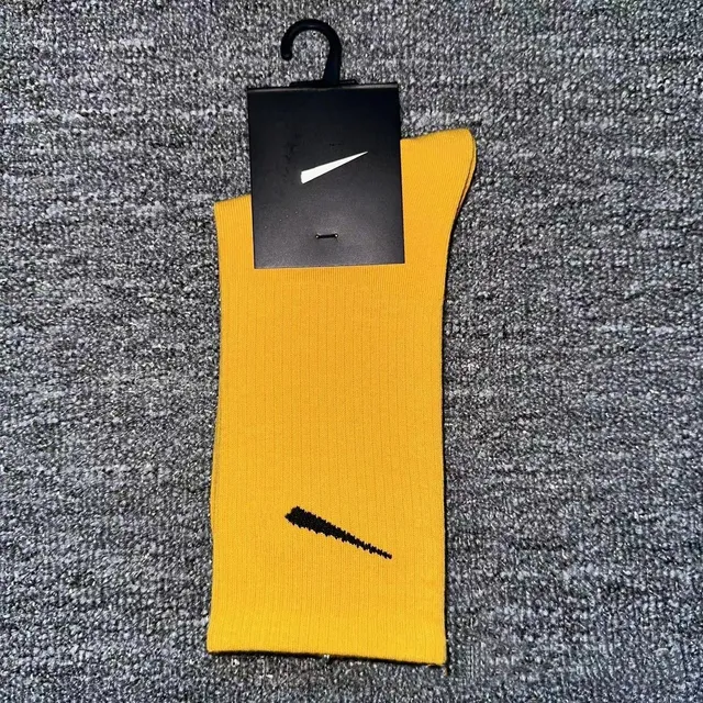 Nike Socks Swoosh Logo
