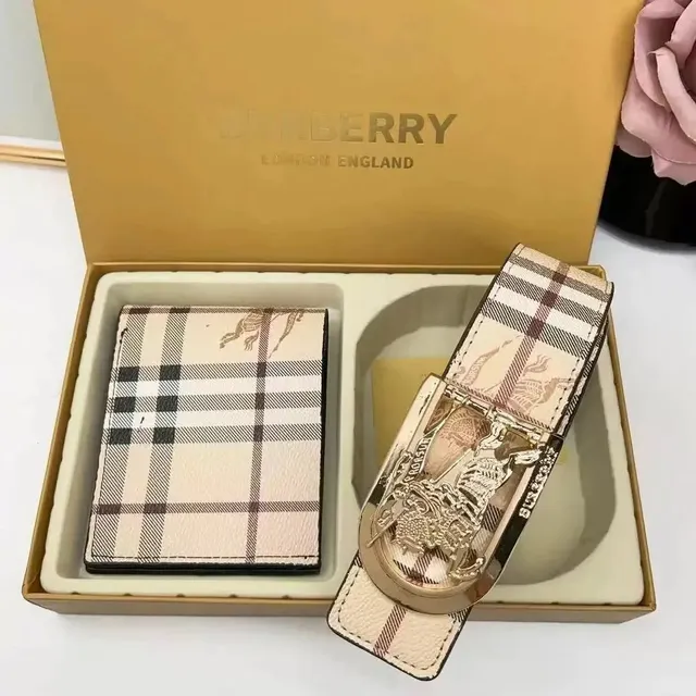 Burberry Check Print Wallet and Belt Set Classic Check with Equestrian Knight
