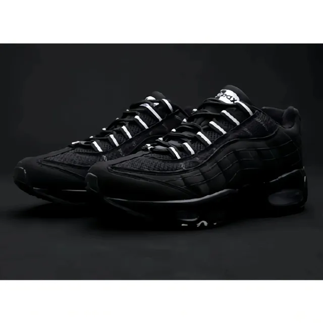 Nike Air Max 95 Triple Black