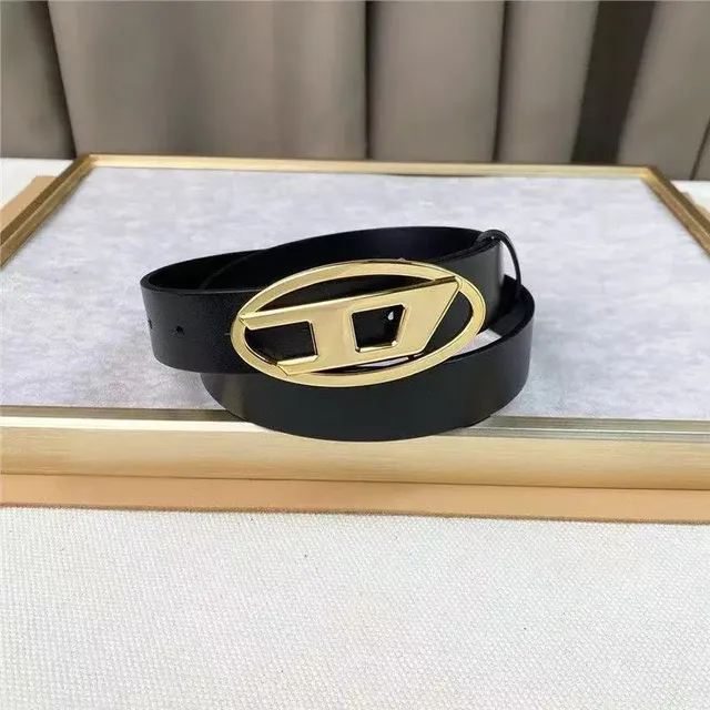 3.8cm黑色亮金扣