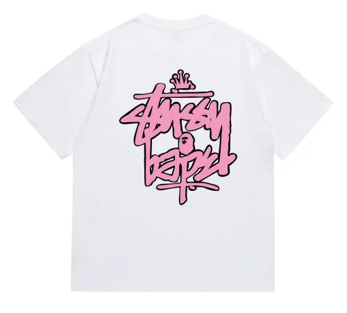Stüssy Graphic Tee Pink Script Logo