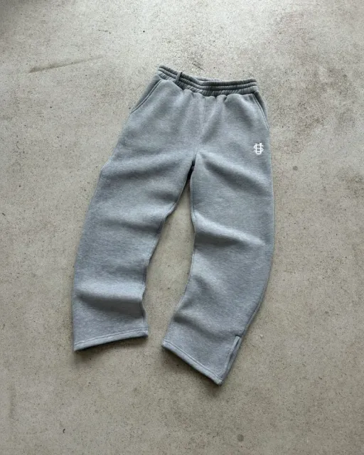 灰色