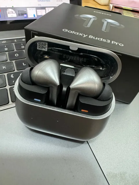 Samsung Galaxy Buds3 Pro Graphite