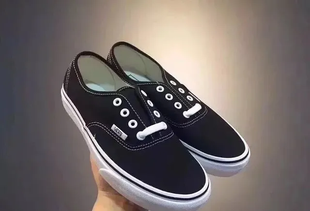 Vans Authentic Classic