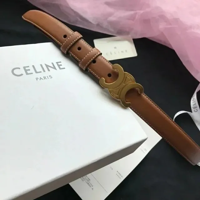 驼色金扣