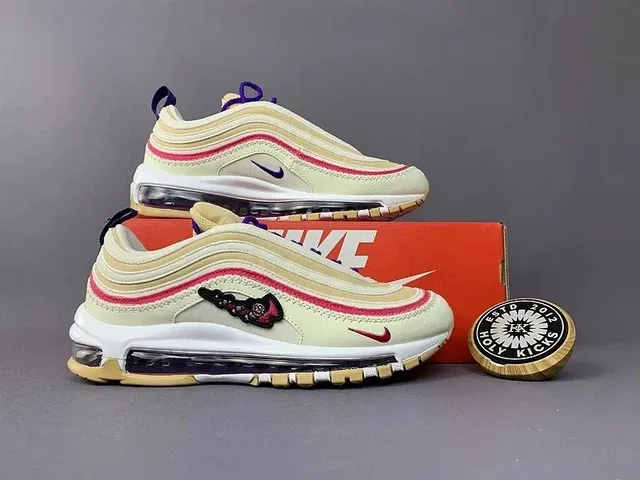 Nike Air Max TN Holy Kicks