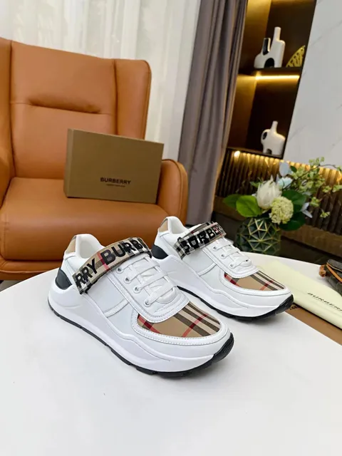 Burberry sneakers