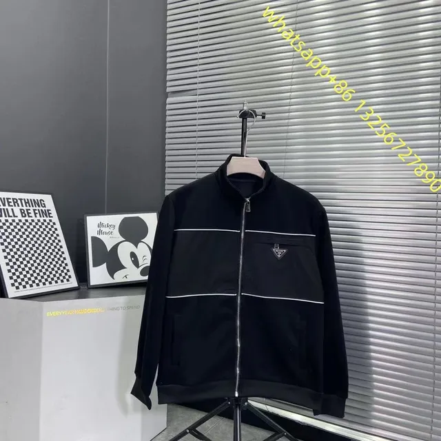 Prada13