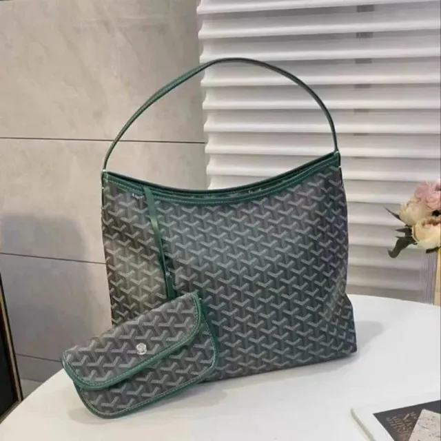Goyard Saint Louis Hobo Goyardine Canvas