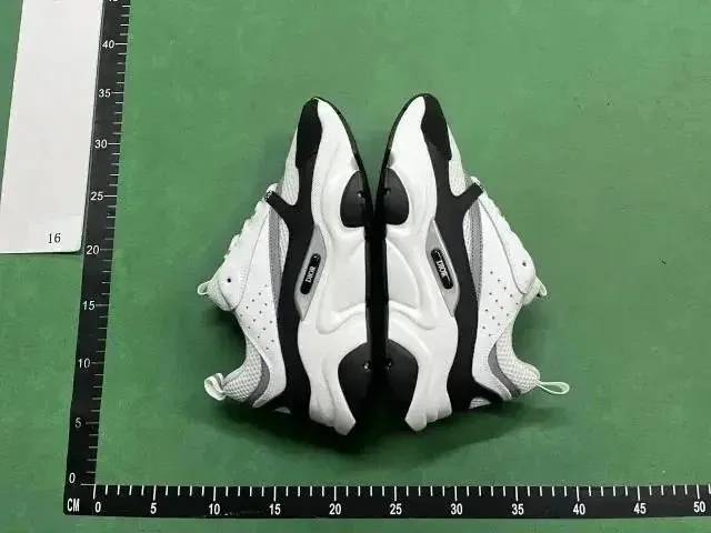 Balenciaga Triple S White Black