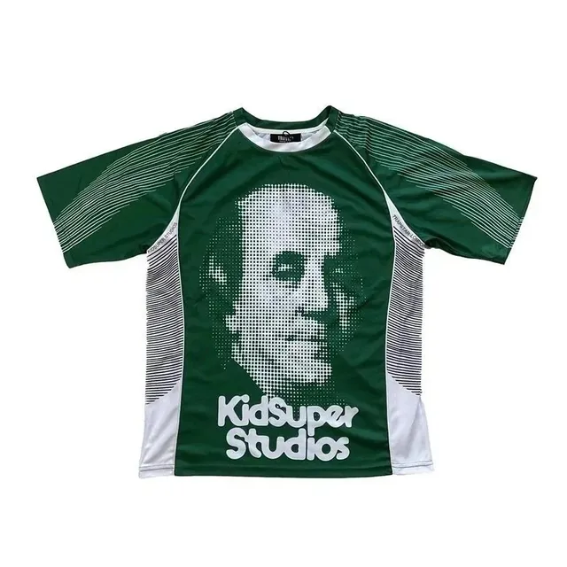 Graphic T-Shirt Halftone Portrait