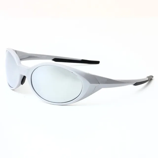 Oakley Sunglasses Matte White Frame with Mirror Lens