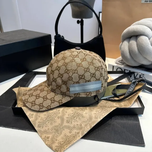 Gucci Baseball Cap GG Supreme