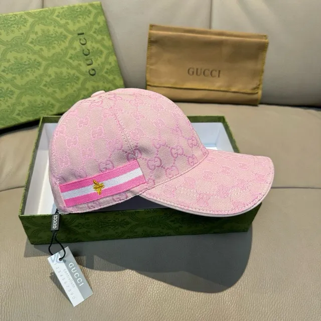 Gucci GG Supreme Cap Pink with Web Stripe