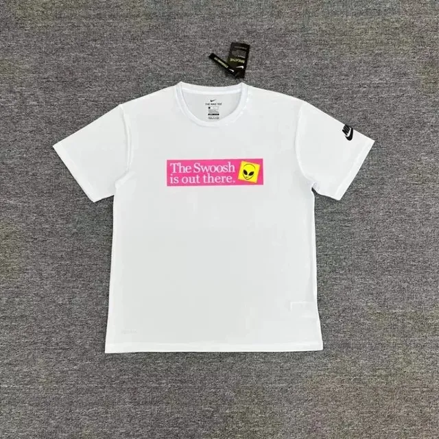 Nike × Off-White t shirts