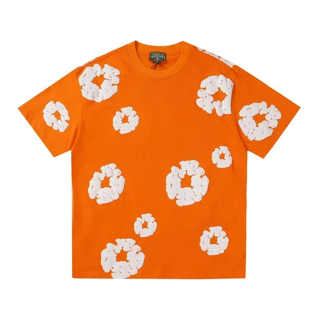 Broken Planet Graphic T-Shirt Scrunched Flower Print
