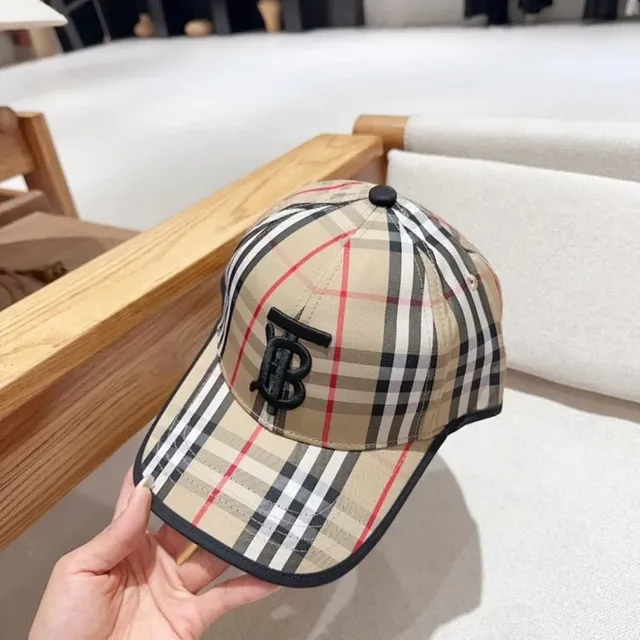 Burberry Baseball Cap Classic Check with Monogram