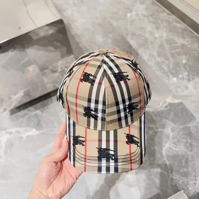 Burberry Baseball Cap Checkered with Equestrian Knight Embroidery