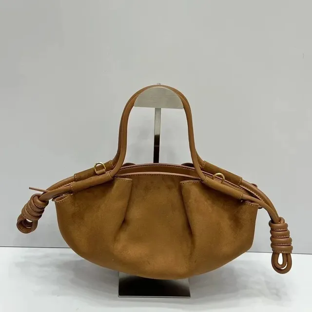 3 3×11×7cm