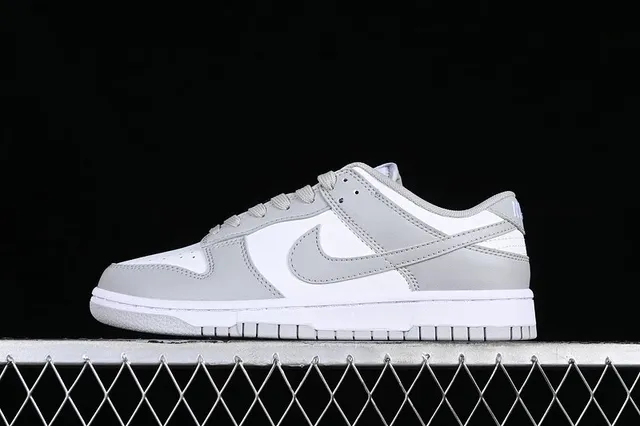 Nike Dunk Low Particle Grey