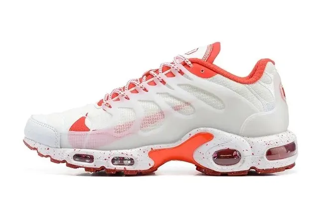 Nike Air Max Plus White/University Red