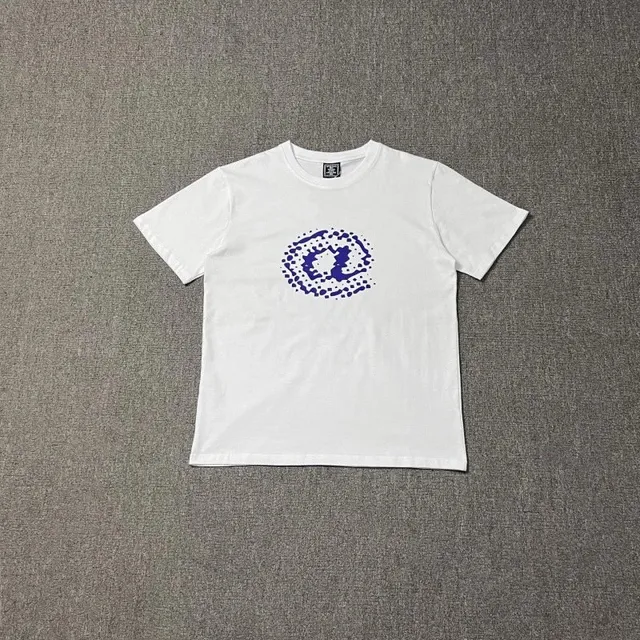 18白色