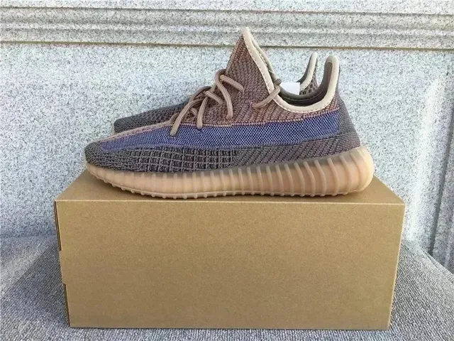 Yeezy Boost 350 V2 Zebra