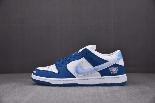 Nike Dunk Low Supreme Wings