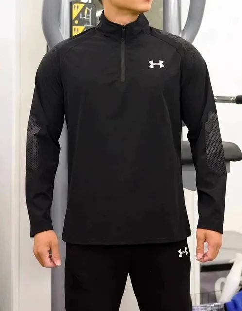 Under Armour Quarter-Zip Top Mesh Panel