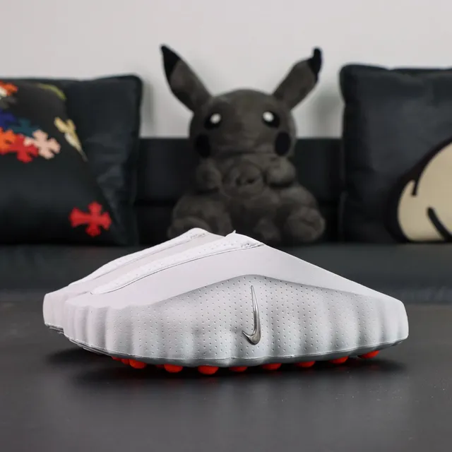 Nike Air VaporMax Plus White Orange