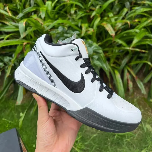 Kobe 4 Protro White Black Checkered
