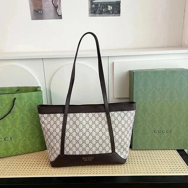 Gucci Tote Bag GG Supreme